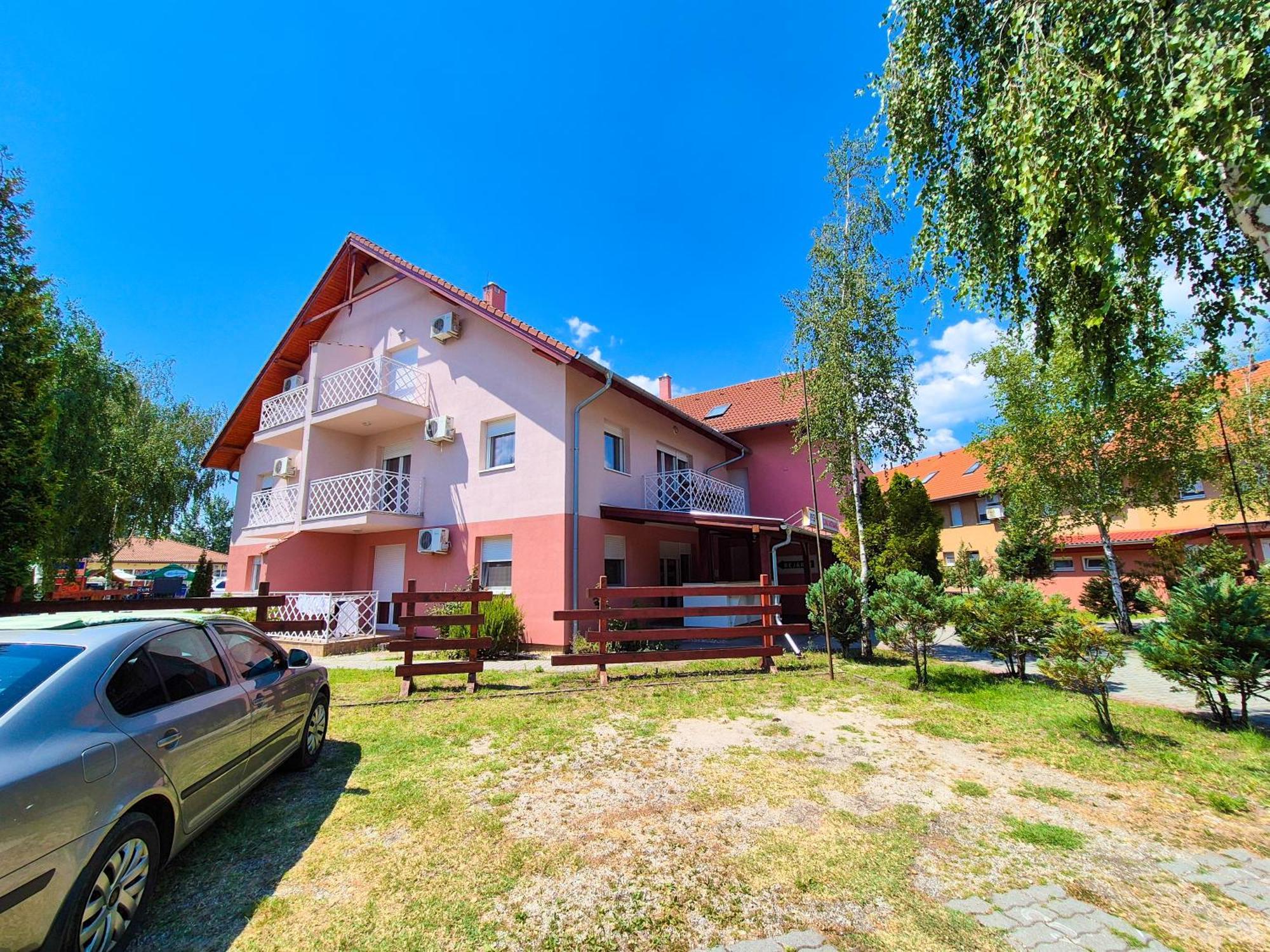 Ildiko Apartmanhaz Zamardi Exterior photo