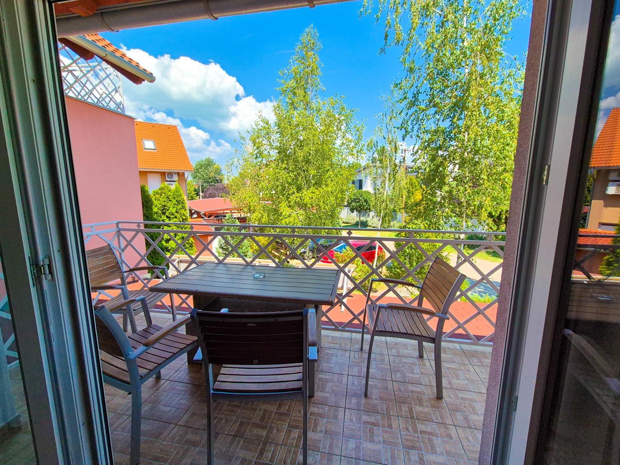 Ildiko Apartmanhaz Zamardi Exterior photo