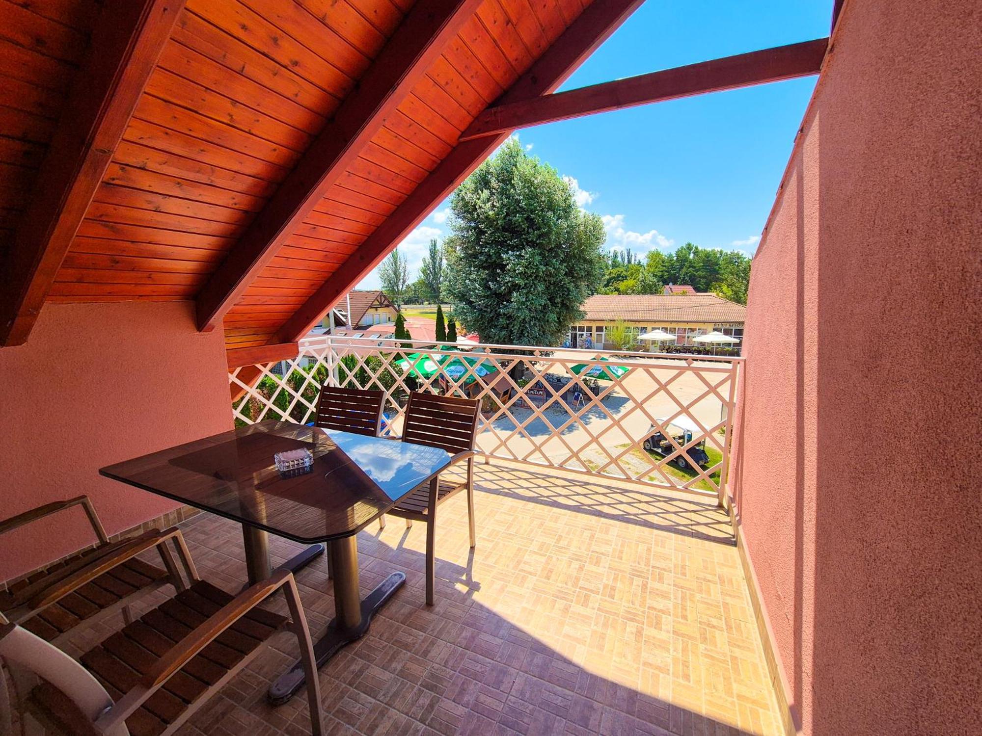 Ildiko Apartmanhaz Zamardi Exterior photo