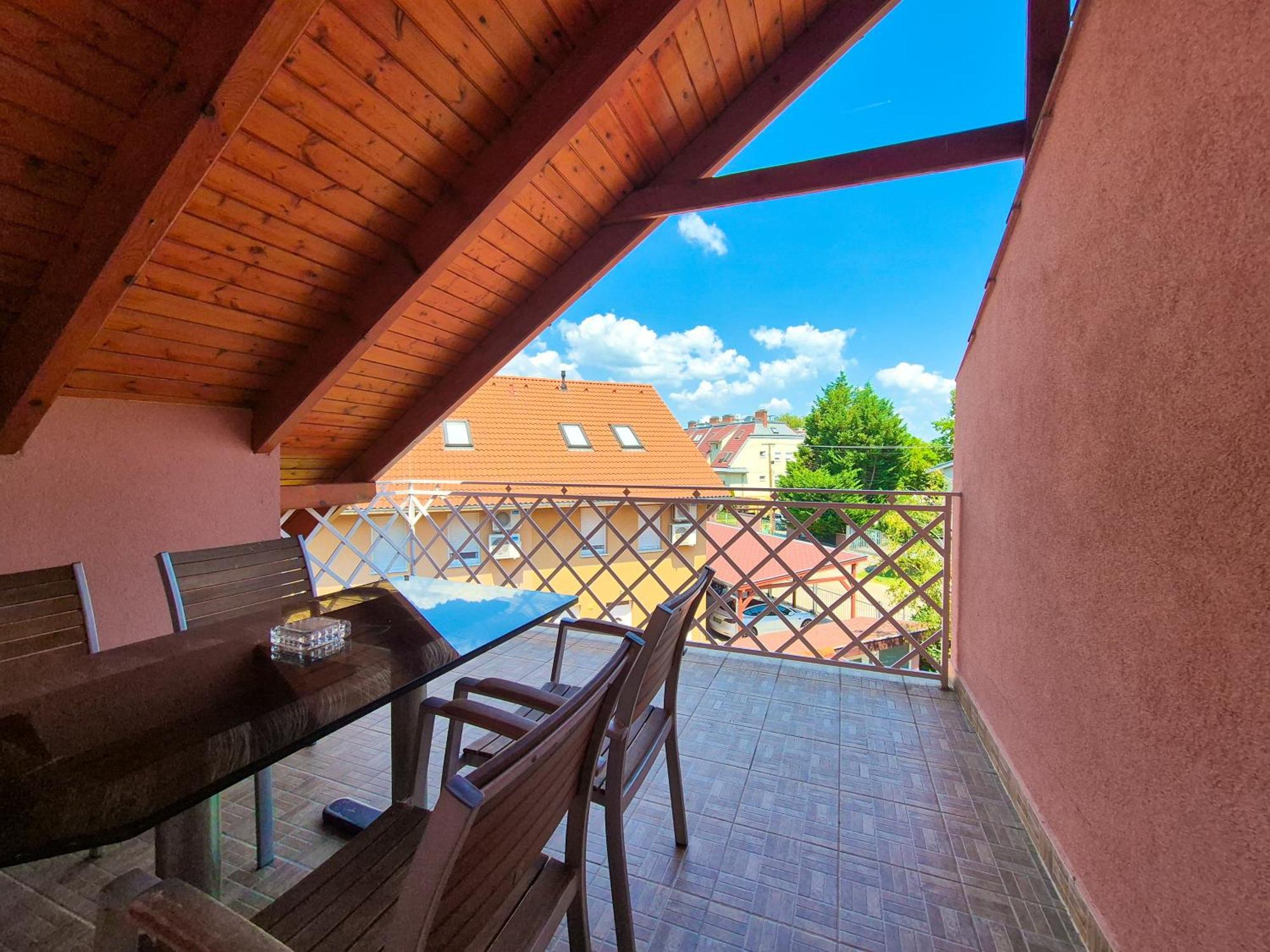Ildiko Apartmanhaz Zamardi Exterior photo